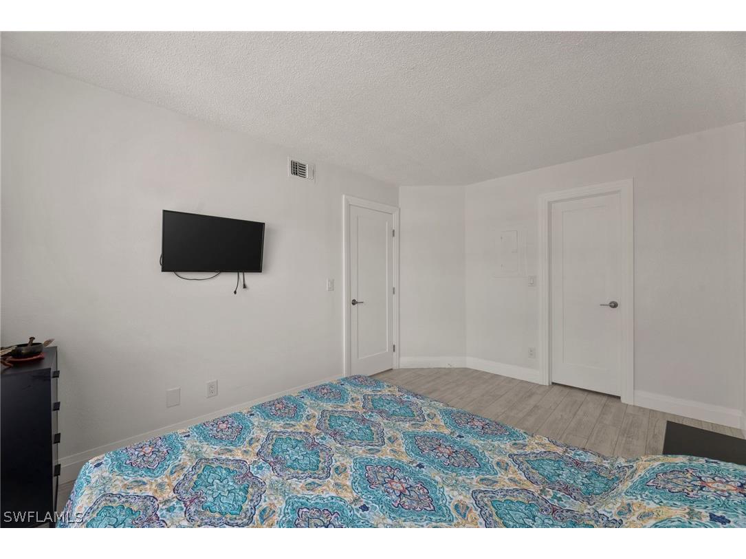 201 Santa Clara Drive #13 Naples FL 34104 226009823 image16