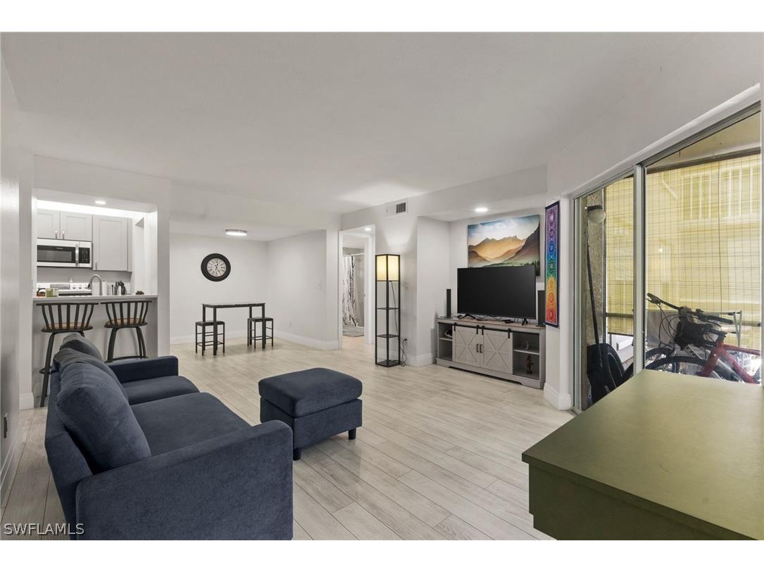 201 Santa Clara Drive #13 Naples FL 34104 226009823 image3