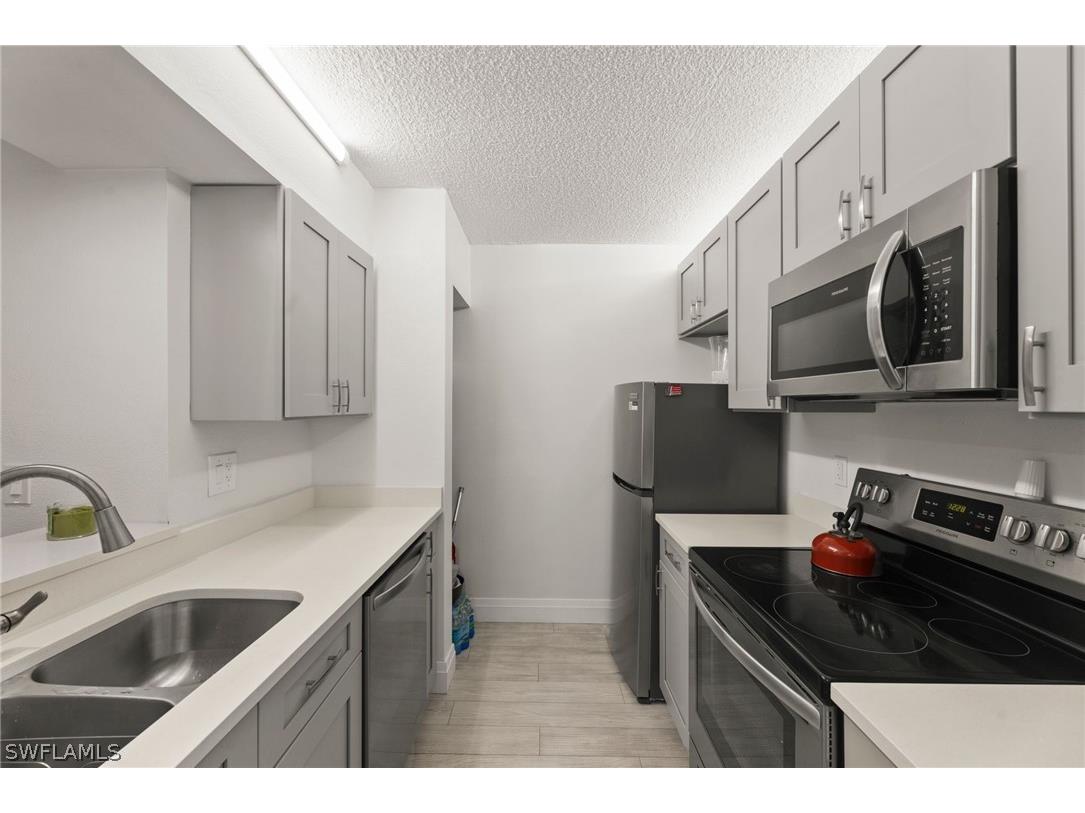 201 Santa Clara Drive #13 Naples FL 34104 226009823 image6