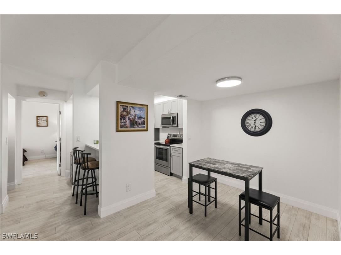 201 Santa Clara Drive #13 Naples FL 34104 226009823 image8