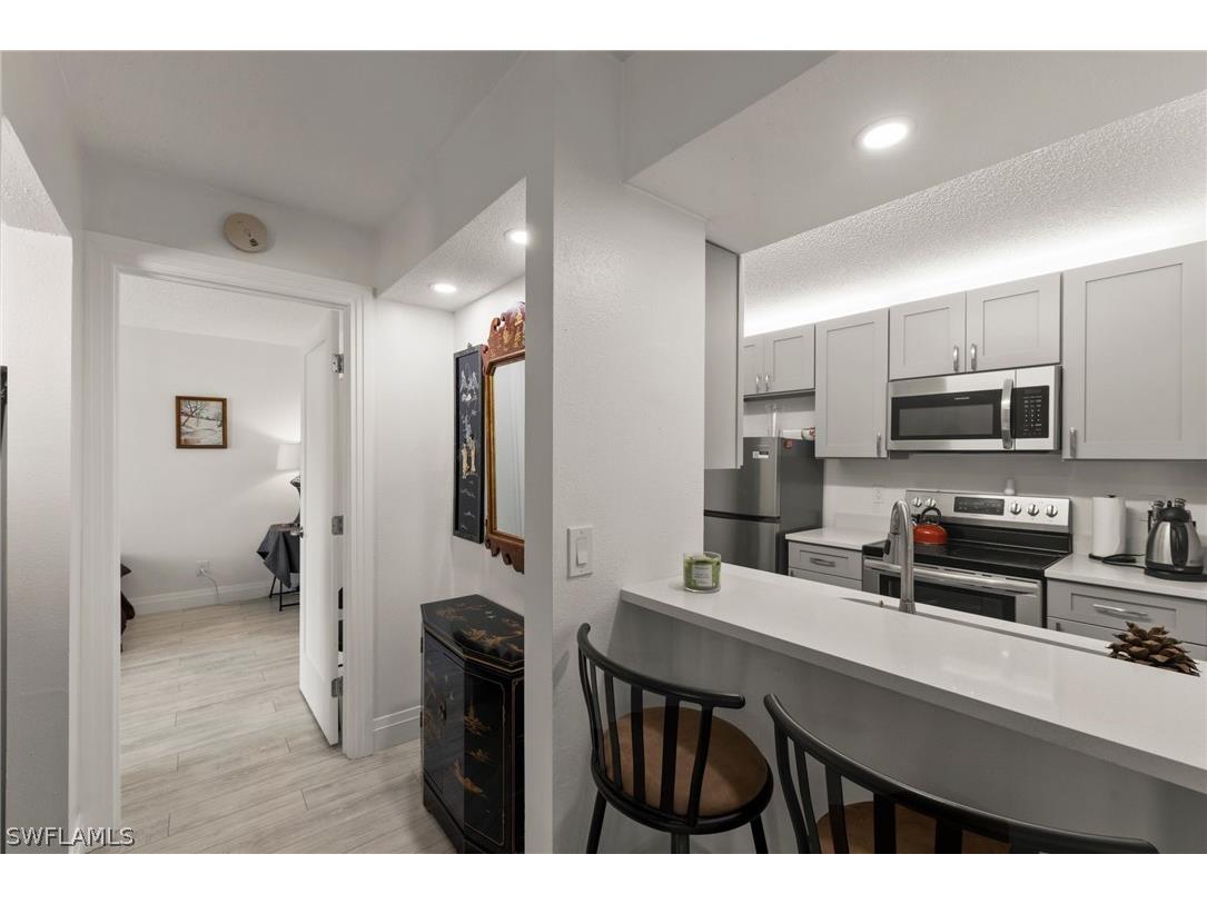 201 Santa Clara Drive #13 Naples FL 34104 226009823 image9