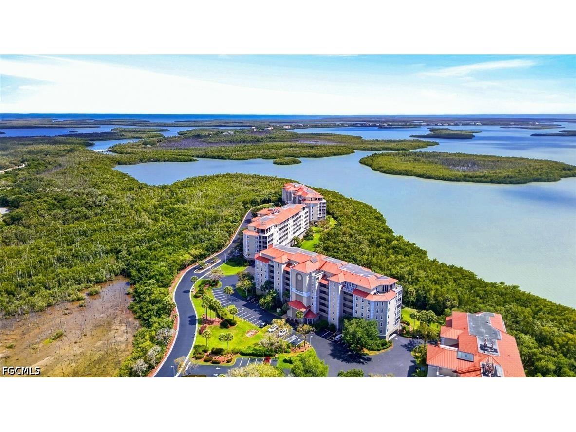 201 Vintage Bay Drive #B10 Marco Island FL 34145 2026018492 image16