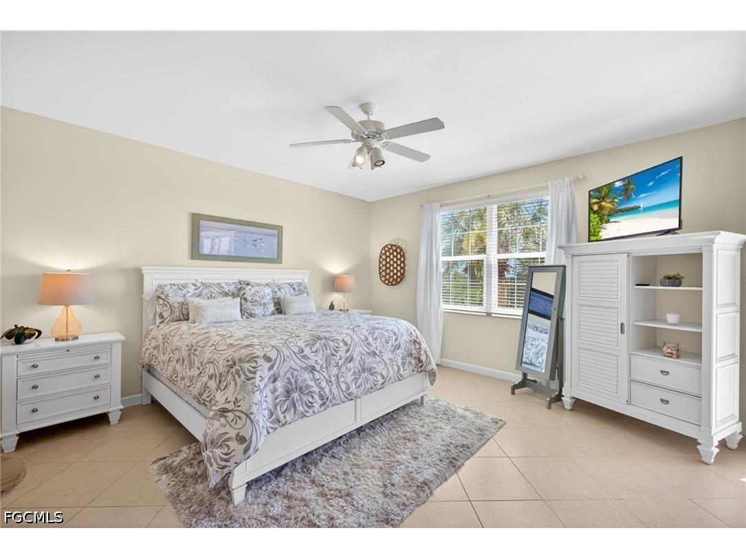 201 Vintage Bay Drive #B10 Marco Island FL 34145 2026018492 image9