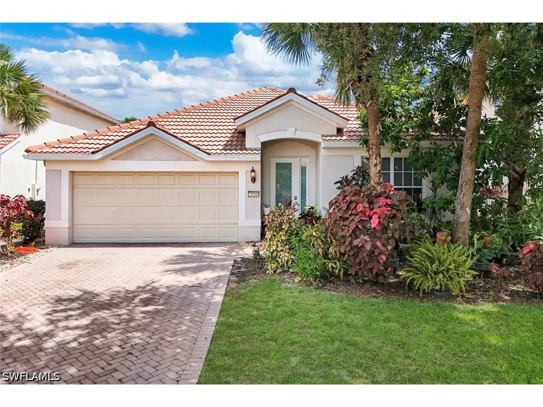 2010 Fairmont Lane Naples FL 34120 226023887 image1