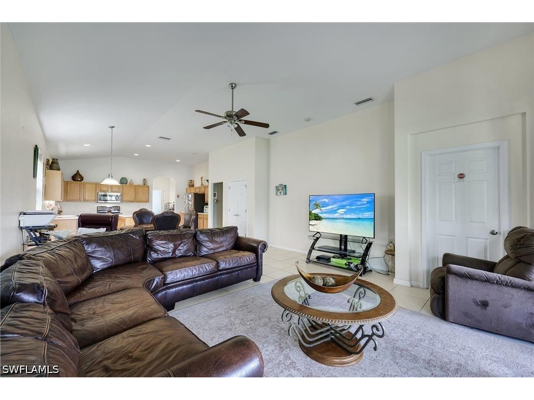 2010 Fairmont Lane Naples FL 34120 226023887 image5