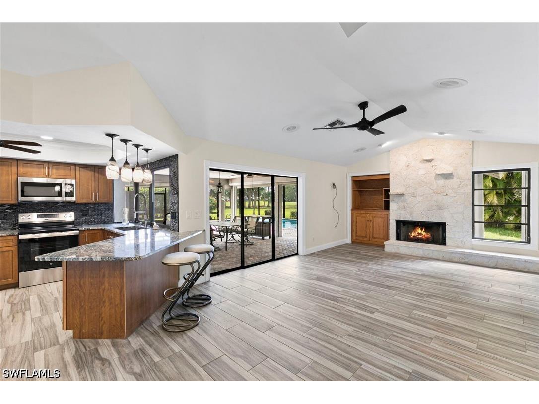 2010 Imperial Golf Course Boulevard Naples FL 34110 226016073 image13