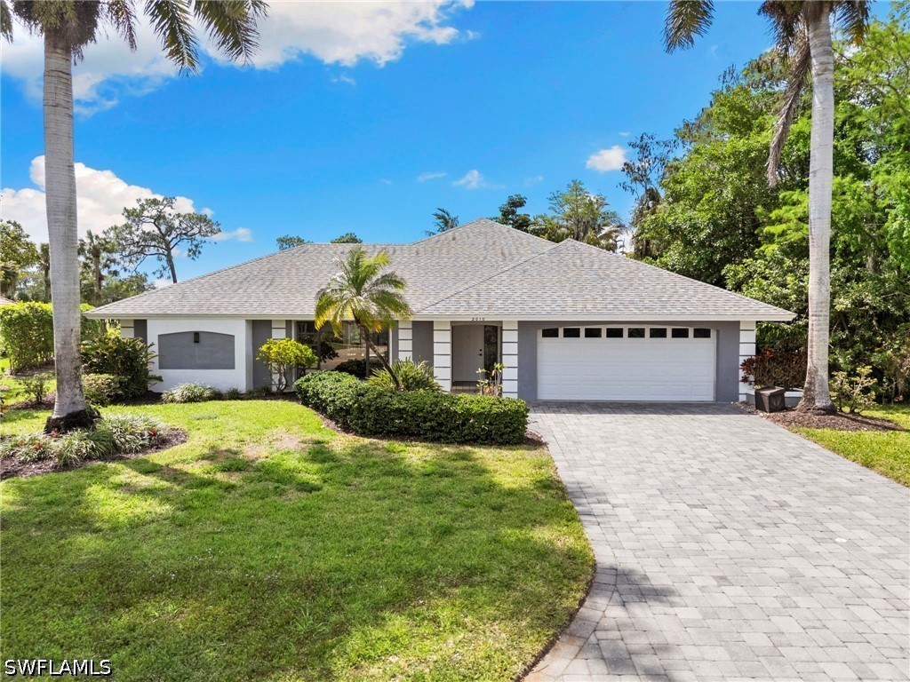 2010 Imperial Golf Course Boulevard Naples FL 34110 226016073 image2