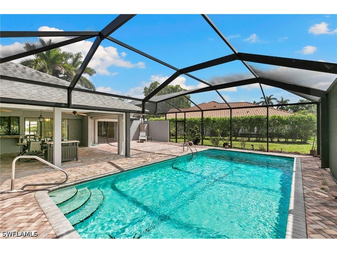 2010 Imperial Golf Course Boulevard Naples FL 34110 226016073 image25