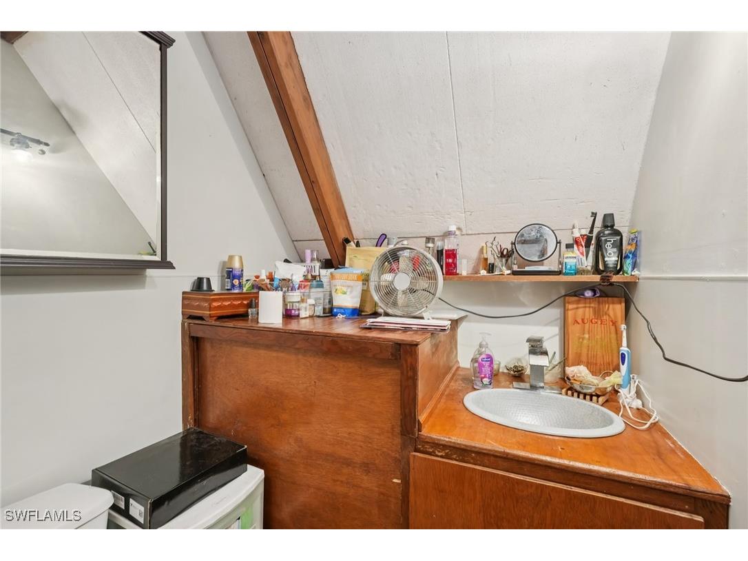 2010 Jung Boulevard E Naples FL 34120 225076989 image13