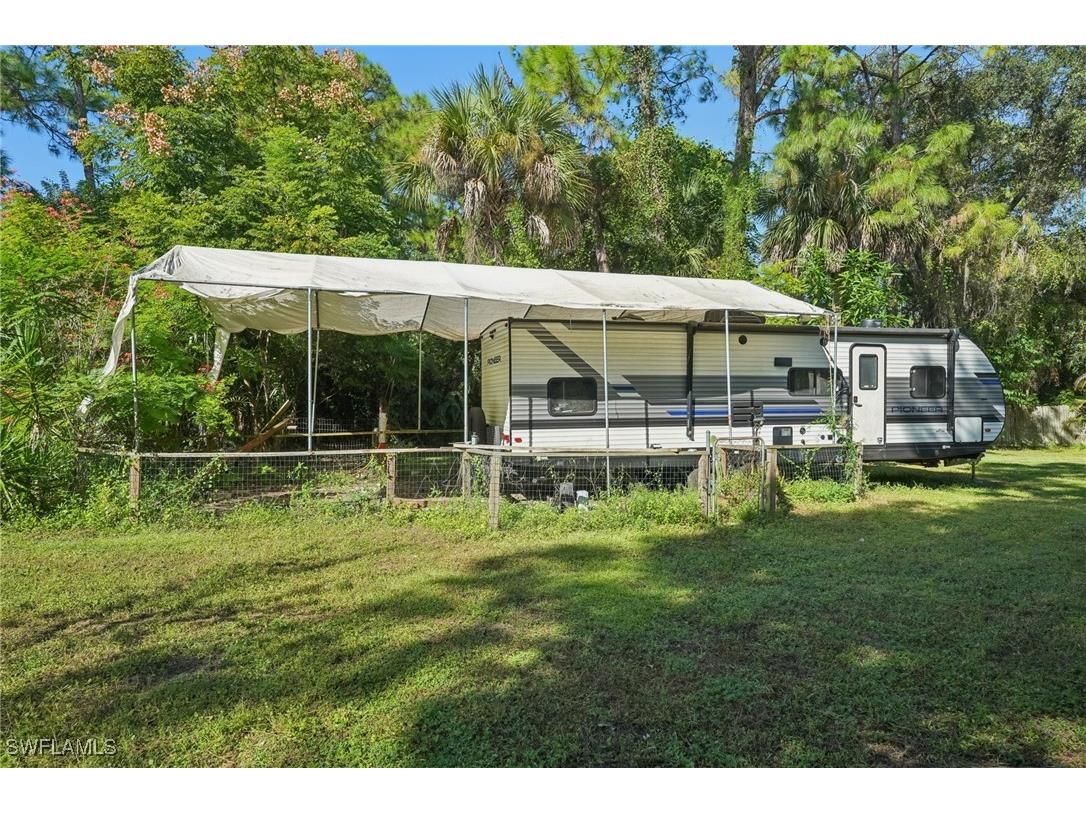 2010 Jung Boulevard E Naples FL 34120 225076989 image37