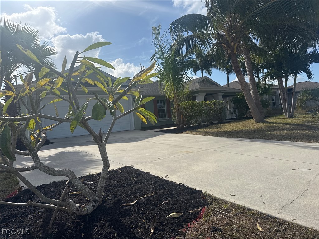 2010 Kismet Parkway W Cape Coral FL 33993 2025025780 image2
