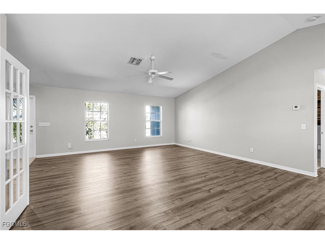 2010 Kismet Parkway W Cape Coral FL 33993 2025025780 image25