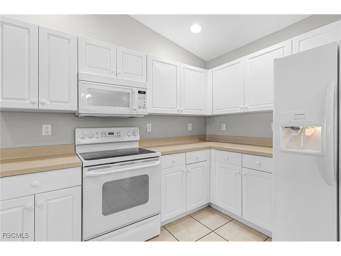2010 Kismet Parkway W Cape Coral FL 33993 2025025780 image33