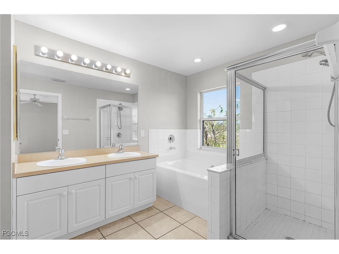2010 Kismet Parkway W Cape Coral FL 33993 2025025780 image45