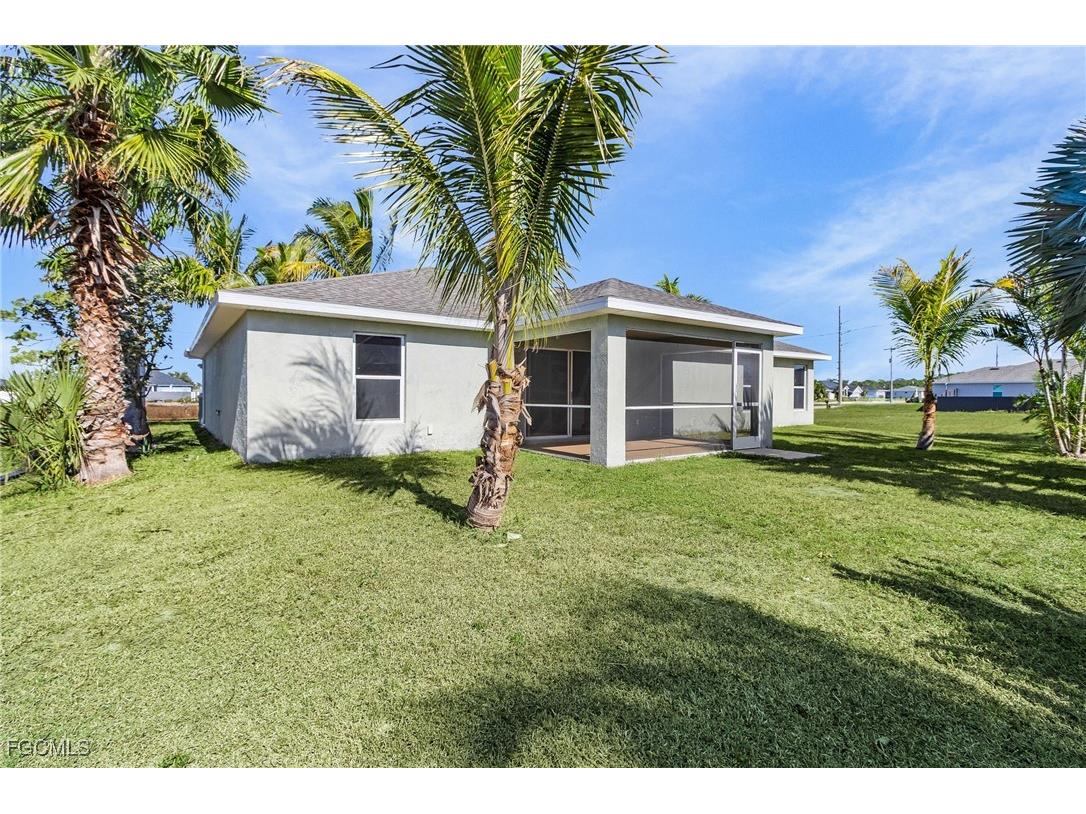 2010 Kismet Parkway W Cape Coral FL 33993 2025025780 image48
