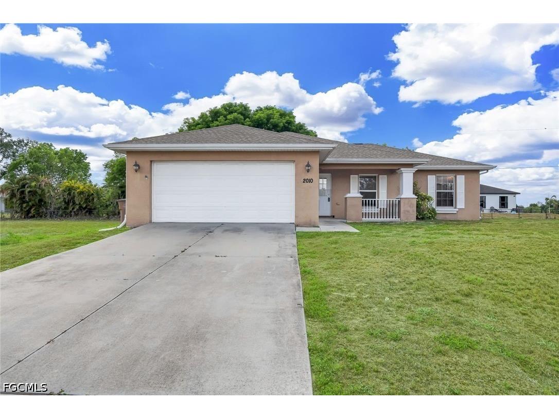 2010 NE 13th Place Cape Coral FL 33909 2026020396 image1