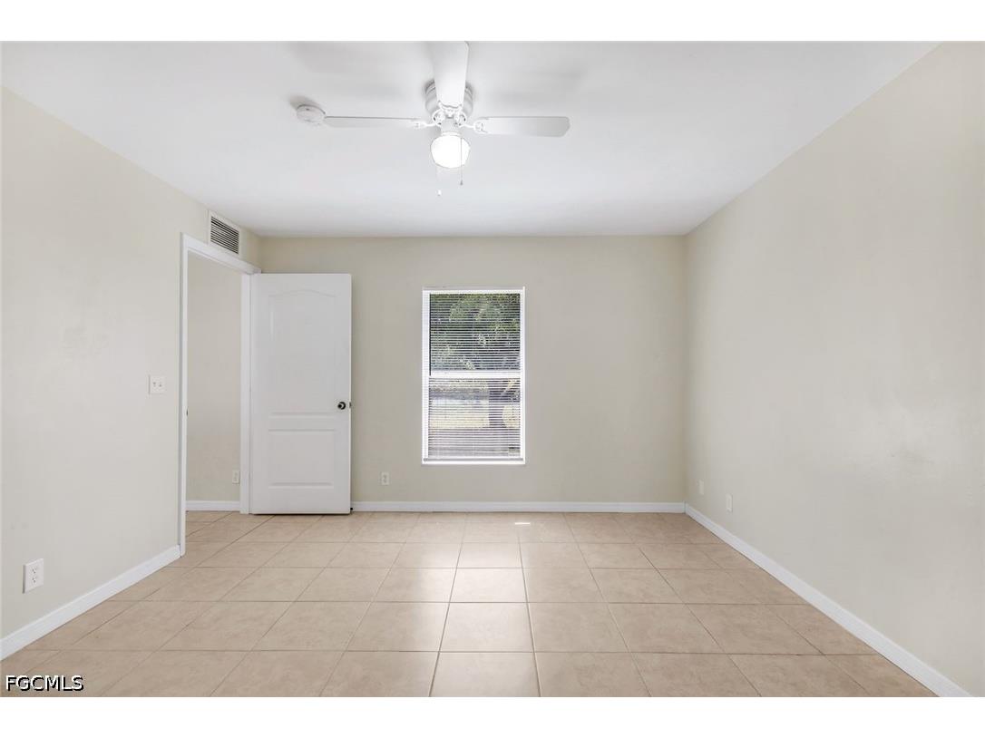 2010 NE 13th Place Cape Coral FL 33909 2026020396 image18