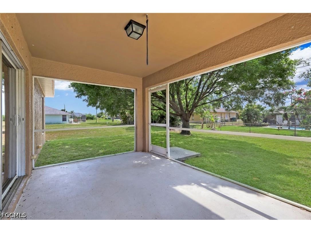 2010 NE 13th Place Cape Coral FL 33909 2026020396 image22