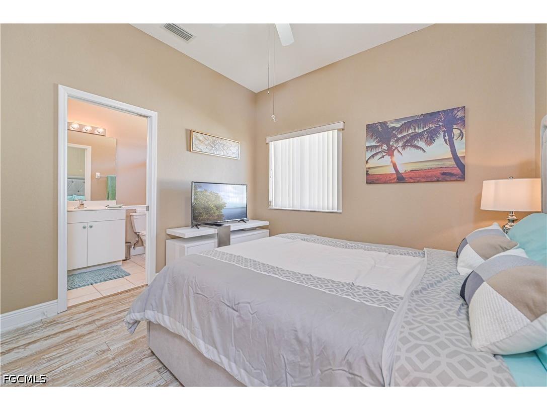 2010 SE 18th Avenue Cape Coral FL 33990 2026019608 image40