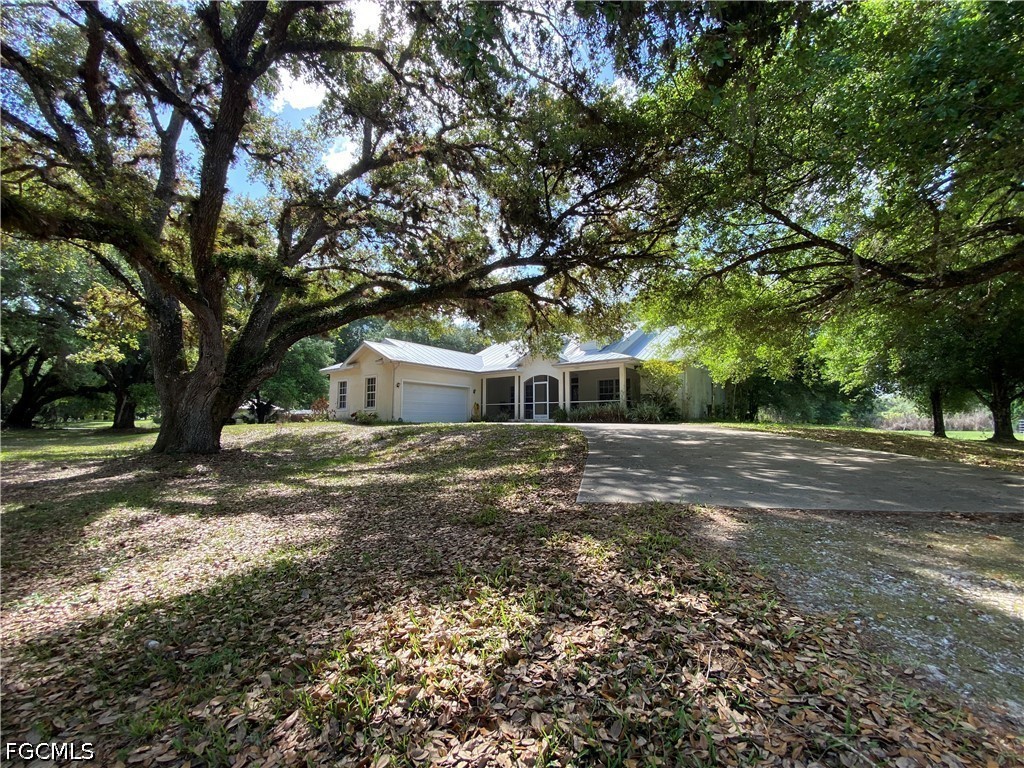 20100 Langford Road Alva FL 33920 2026015465 image1