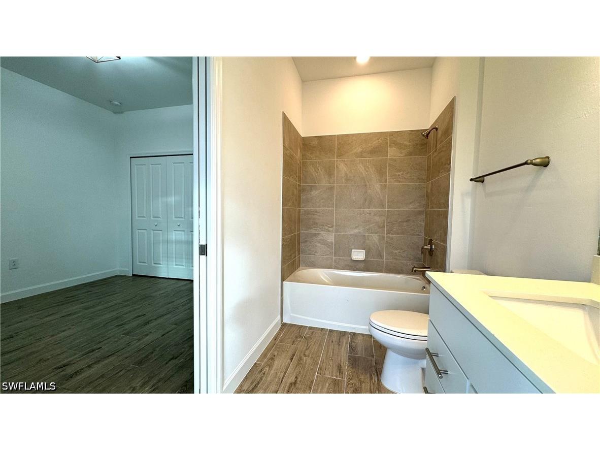 20100 Napa Loop Estero FL 33928 226022004 image28