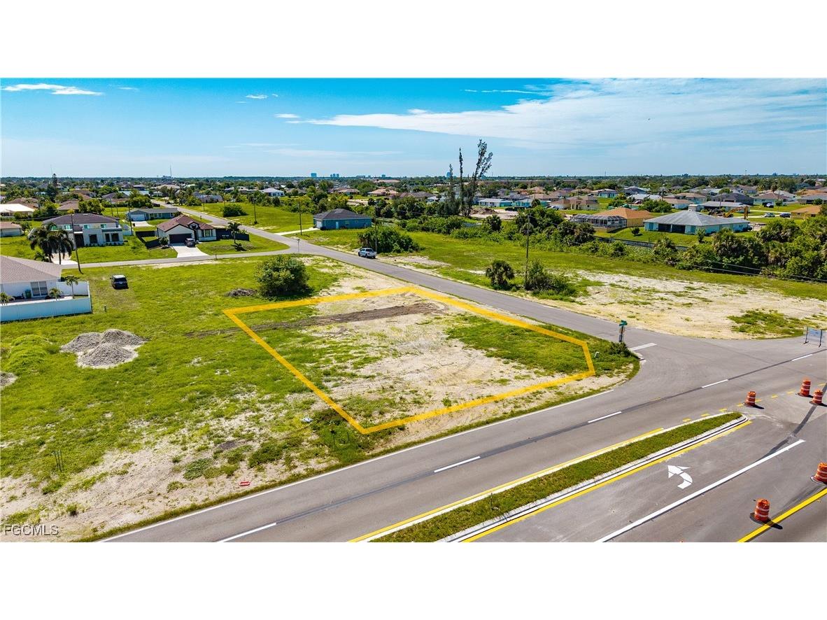 2011 Andalusia Boulevard Cape Coral FL 33909 2025006321 image11