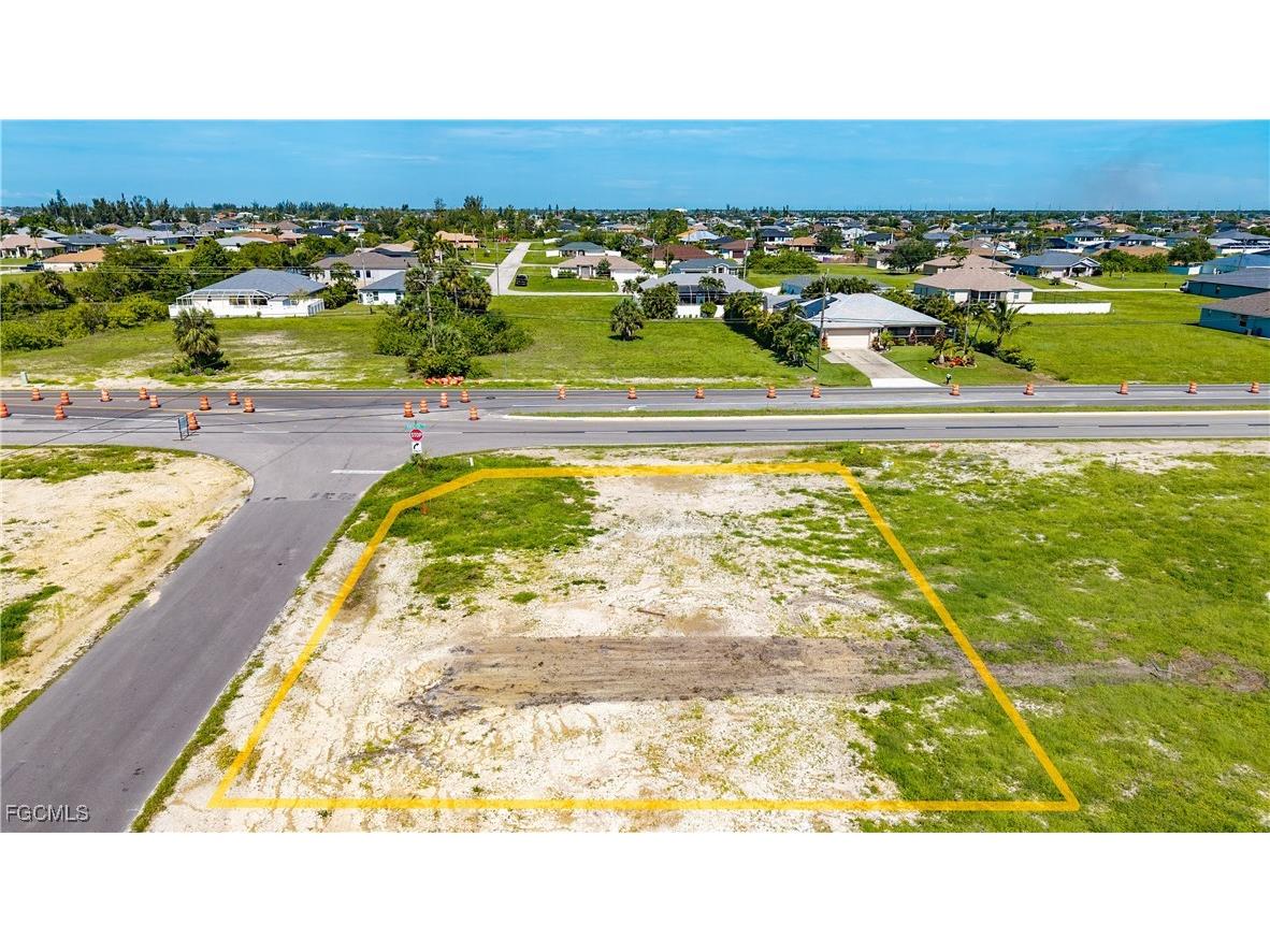 2011 Andalusia Boulevard Cape Coral FL 33909 2025006321 image13