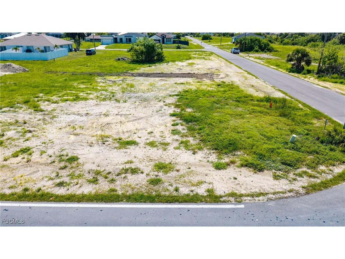 2011 Andalusia Boulevard Cape Coral FL 33909 2025006321 image16