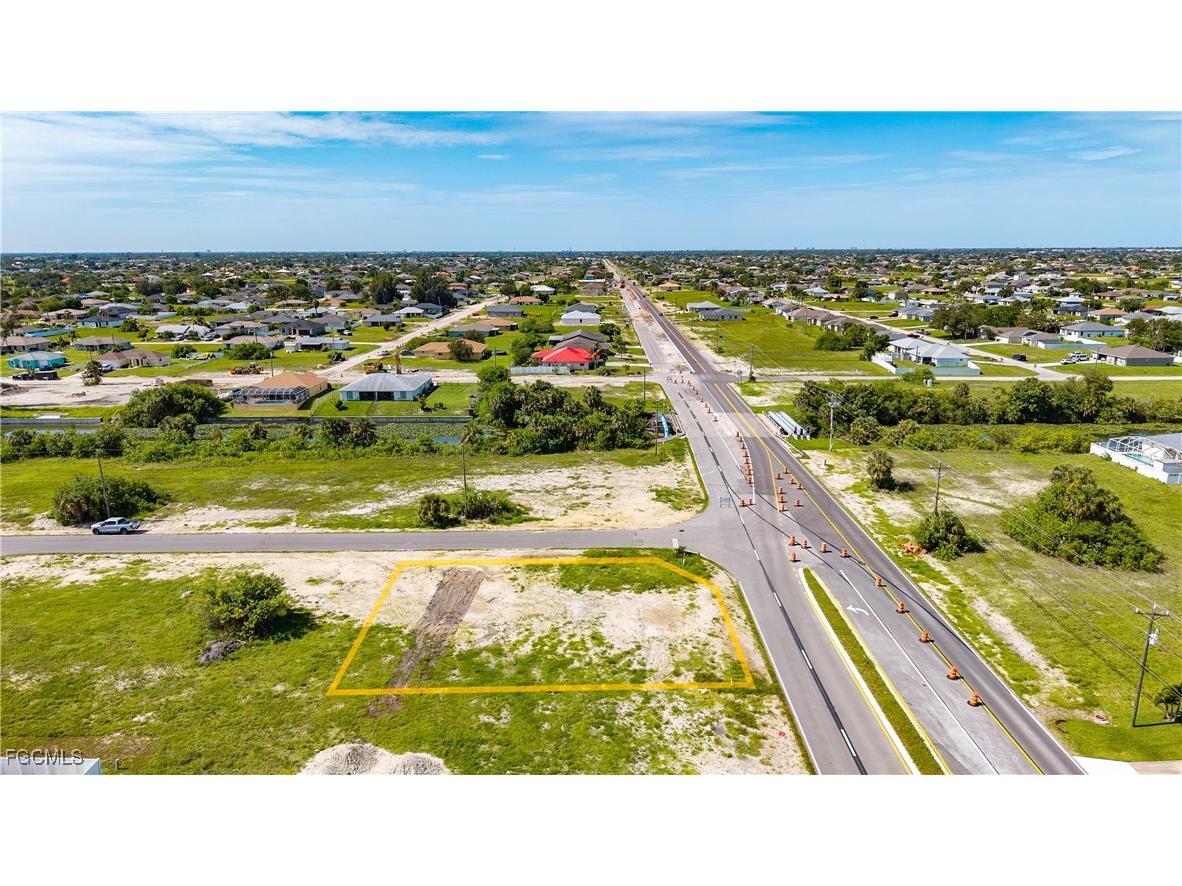 2011 Andalusia Boulevard Cape Coral FL 33909 2025006321 image2