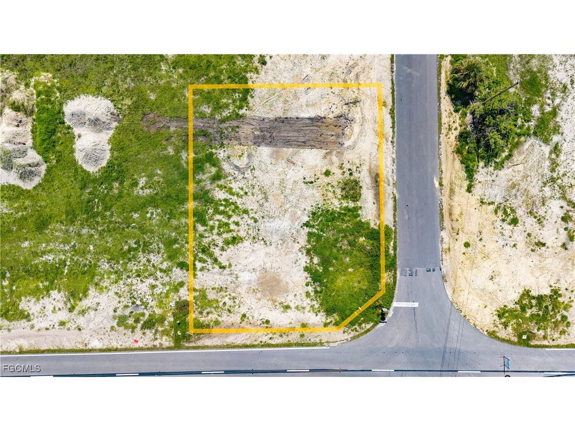 2011 Andalusia Boulevard Cape Coral FL 33909 2025006321 image9