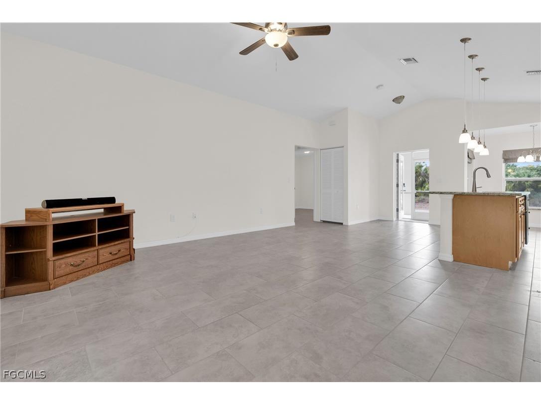 2011 Granada Road Labelle FL 33935 2026005691 image12