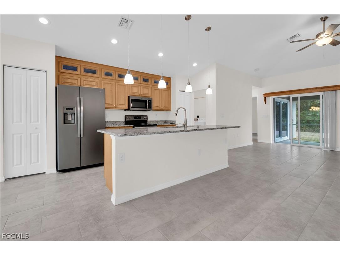 2011 Granada Road Labelle FL 33935 2026005691 image6