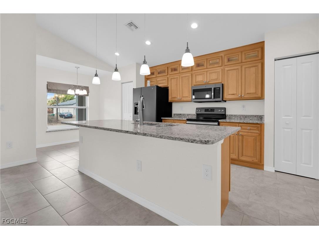 2011 Granada Road Labelle FL 33935 2026005691 image7