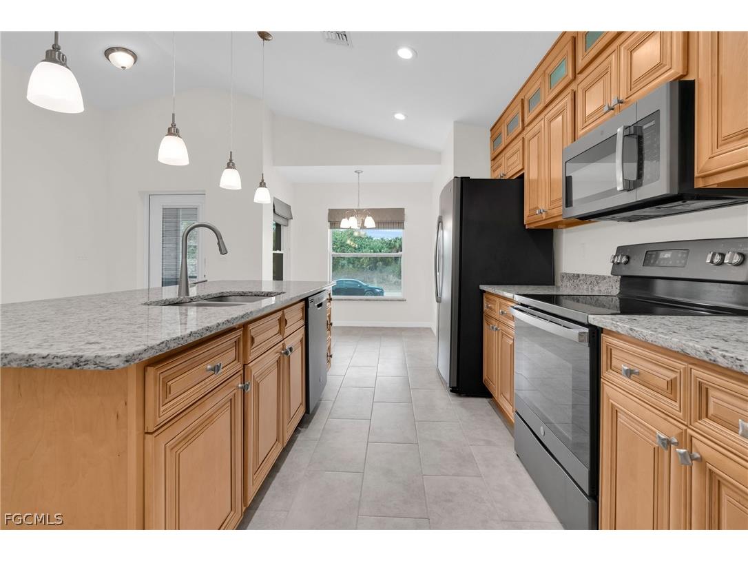 2011 Granada Road Labelle FL 33935 2026005691 image9