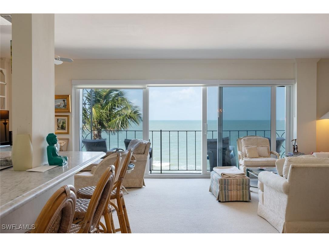 2011 Gulf Shore Boulevard N #45 Naples FL 34102 225060081 image1