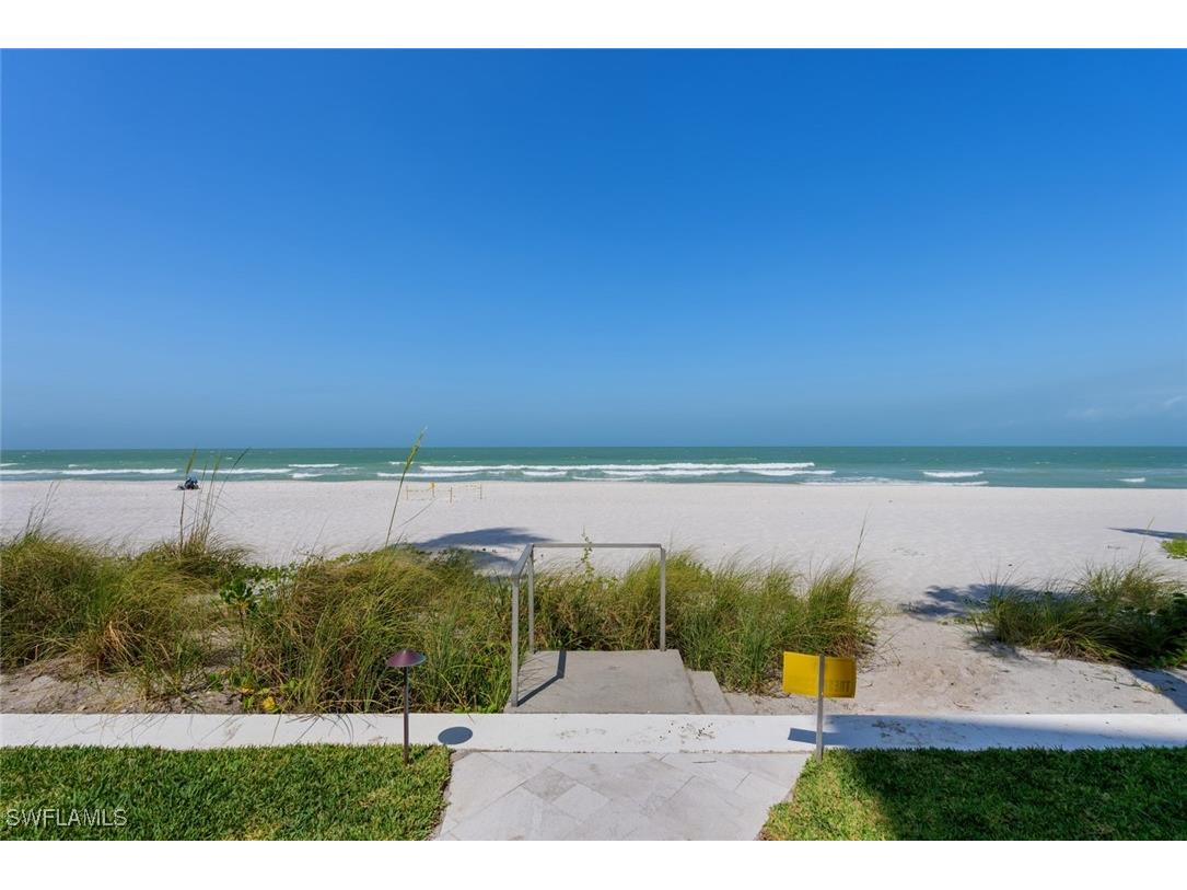 2011 Gulf Shore Boulevard N #45 Naples FL 34102 225060081 image16