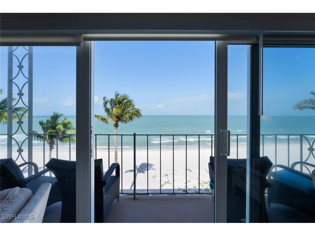 2011 Gulf Shore Boulevard N #45 Naples FL 34102 225060081 image4