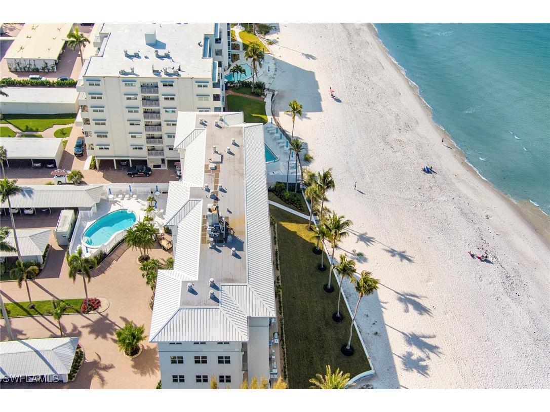 2011 Gulf Shore Boulevard N #56 Naples FL 34102 225072418 image26