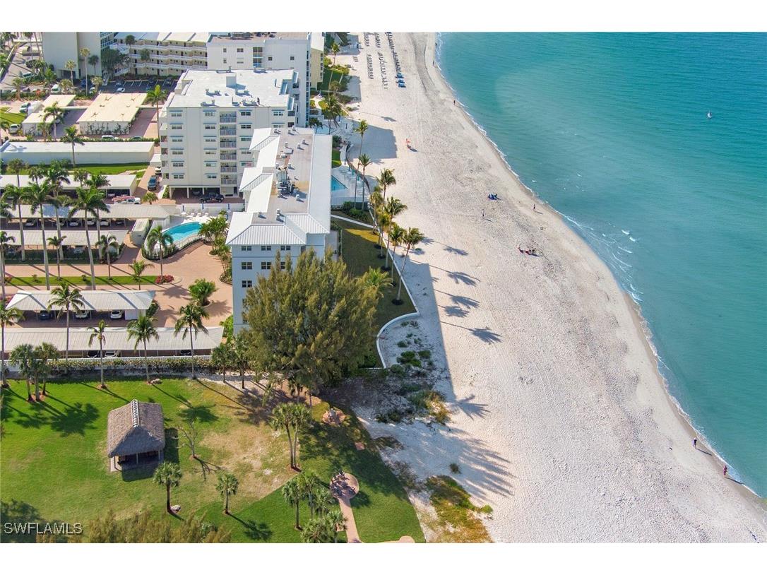 2011 Gulf Shore Boulevard N #56 Naples FL 34102 225072418 image27