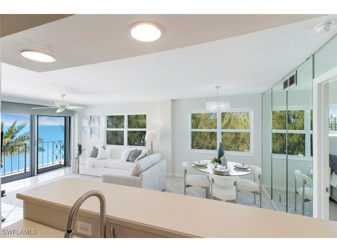 2011 Gulf Shore Boulevard N #56 Naples FL 34102 225072418 image6