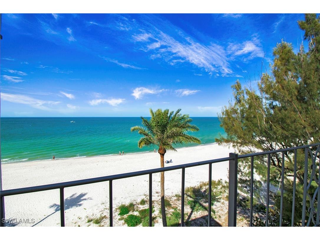 2011 Gulf Shore Boulevard N #56 Naples FL 34102 225072418 image7