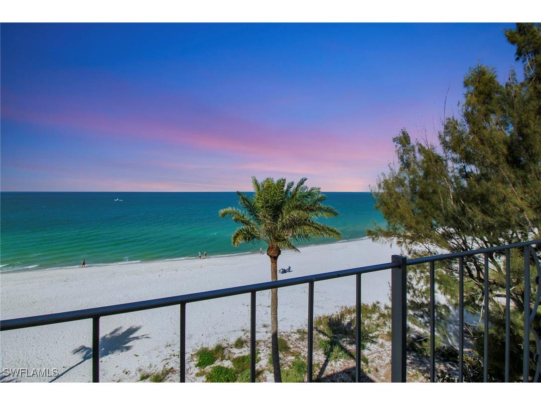 2011 Gulf Shore Boulevard N #56 Naples FL 34102 225072418 image8