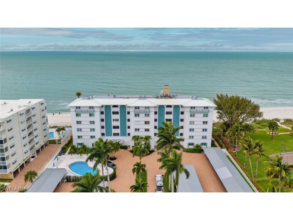 2011 Gulf Shore Boulevard N #6465/66 Naples FL 34102 226010040 image1