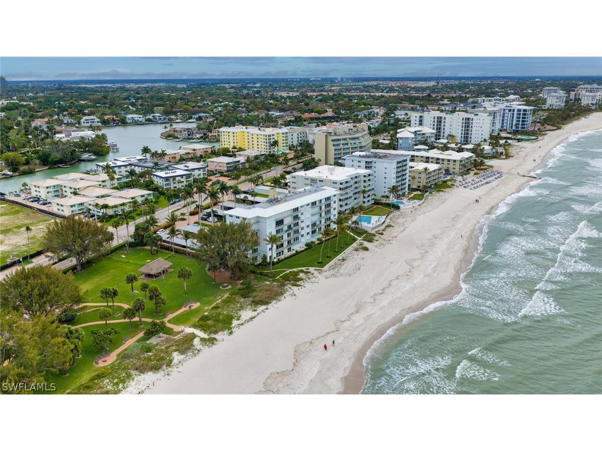 2011 Gulf Shore Boulevard N #6465/66 Naples FL 34102 226010040 image3