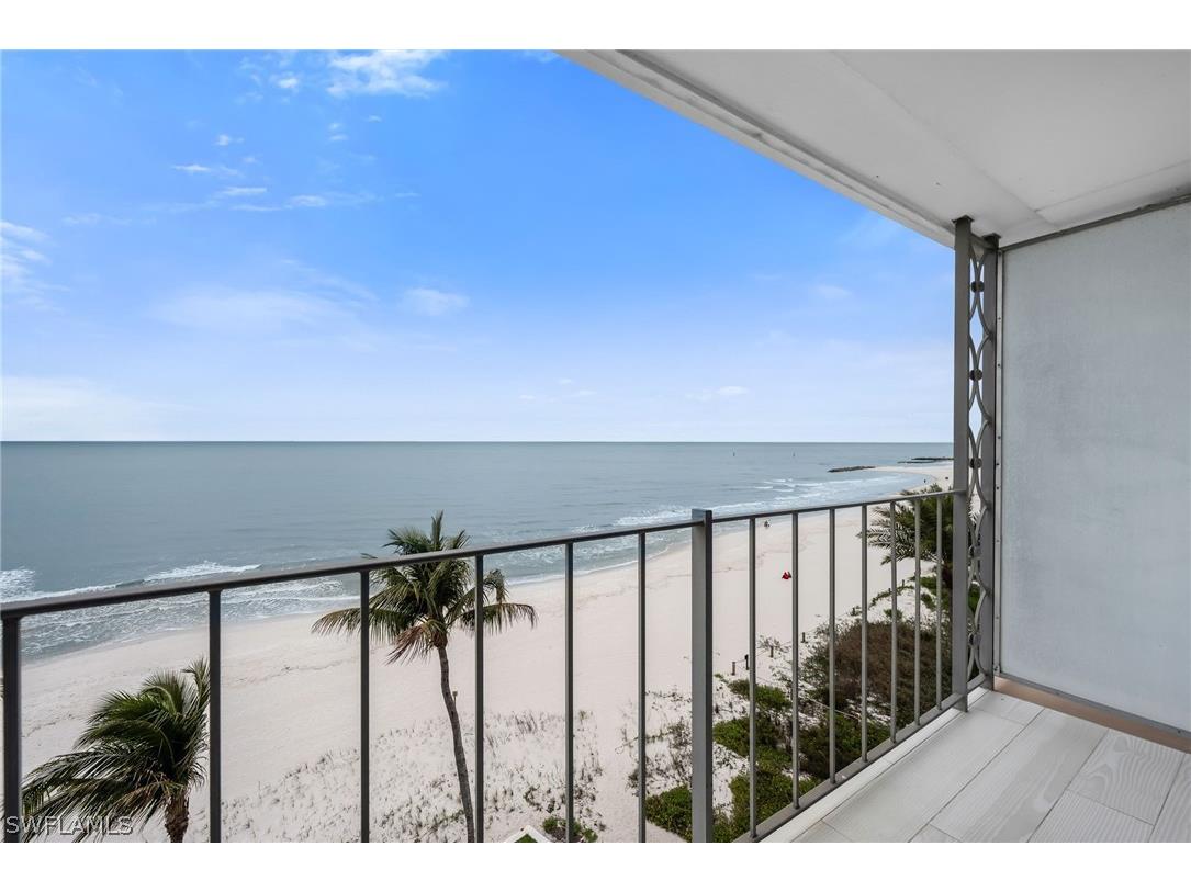 2011 Gulf Shore Boulevard N #6465/66 Naples FL 34102 226010040 image6