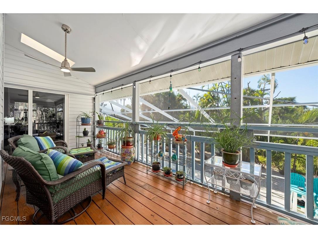 2011 Mitzi Lane Sanibel FL 33957 2025017704 image28