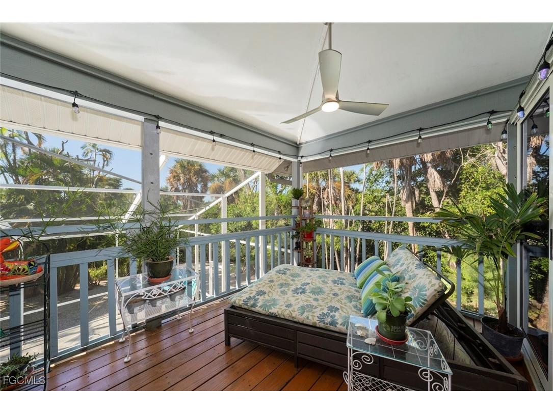 2011 Mitzi Lane Sanibel FL 33957 2025017704 image29