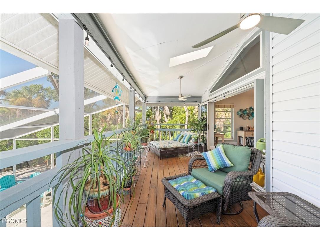 2011 Mitzi Lane Sanibel FL 33957 2025017704 image31