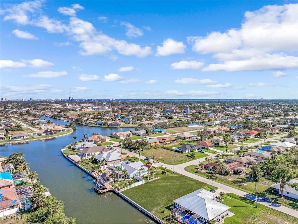 2011 NE 2nd Street Cape Coral FL 33909 2025020281 image10