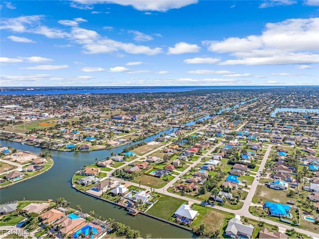 2011 NE 2nd Street Cape Coral FL 33909 2025020281 image12